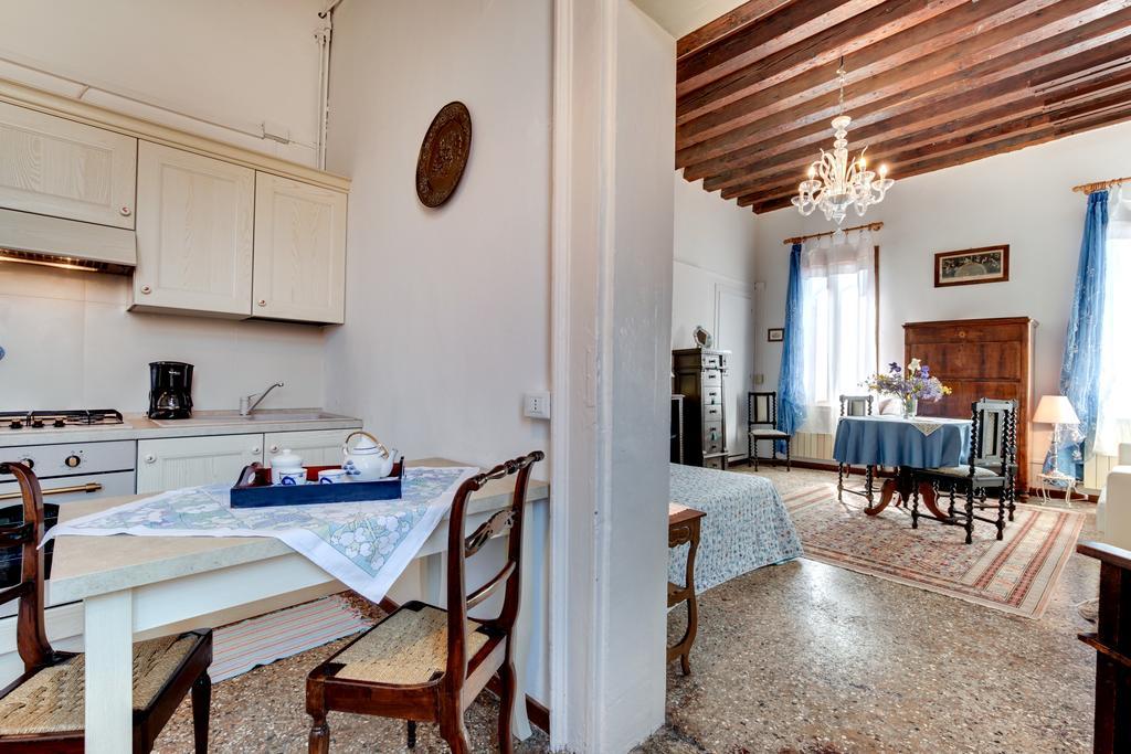 Ca' Badoer West Studio Venecia Exterior foto