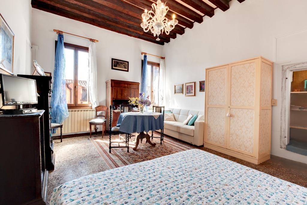 Ca' Badoer West Studio Venecia Exterior foto