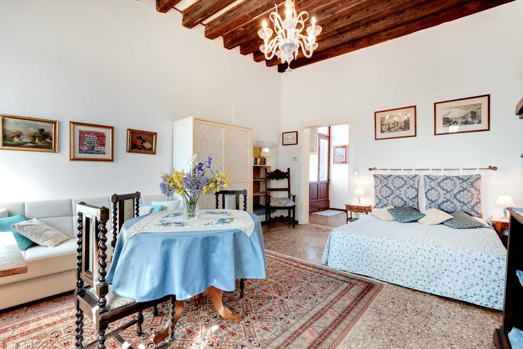 Ca' Badoer West Studio Venecia Exterior foto